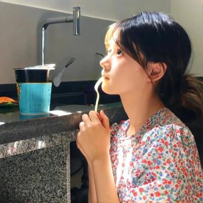 一对对鸳鸯水上漂